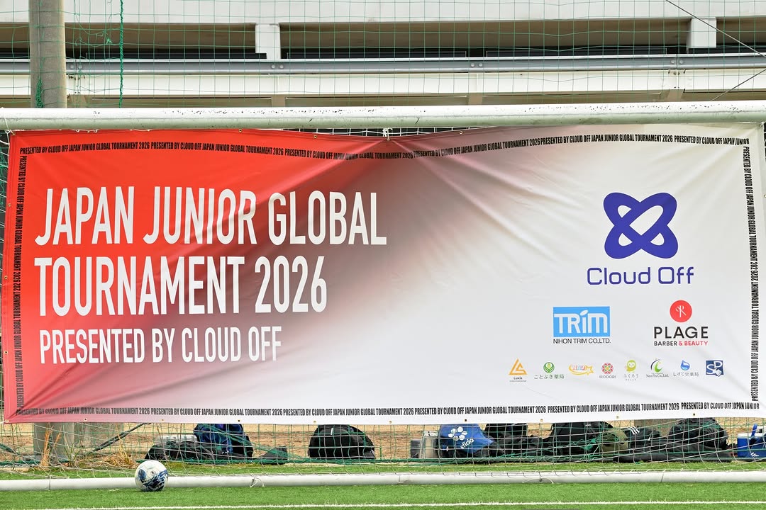 大阪のサッカースクール「エクセルース」が9年で築いた、世界基準の育成環境。3カ国のプロリーグでプレーした岡田彬伸が挑む、「世界と戦う」環境づくり